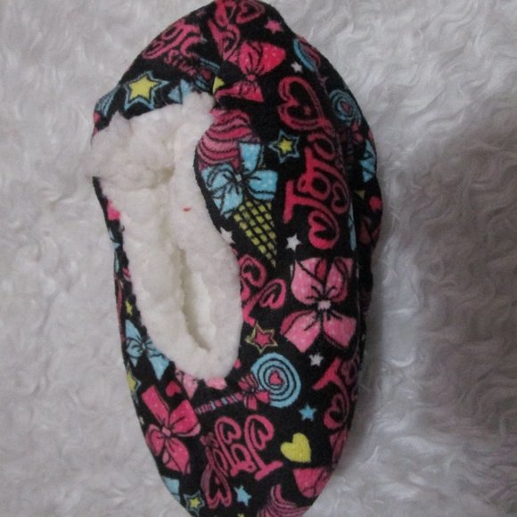 Jojo Siwa Girls Slipper Socks Sizes S/M 8-13 - Picture 4 of 5